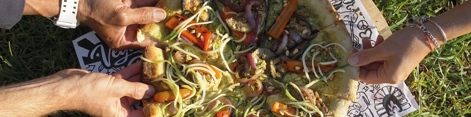 VeganMasters_topgraphic_sharingpizza